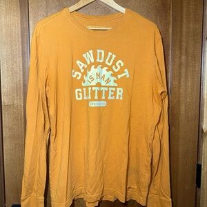 Life is Good Mens Crusher-Lite Sawdust‎ Is Man Glitter Graphic LS T-Shirt Y L